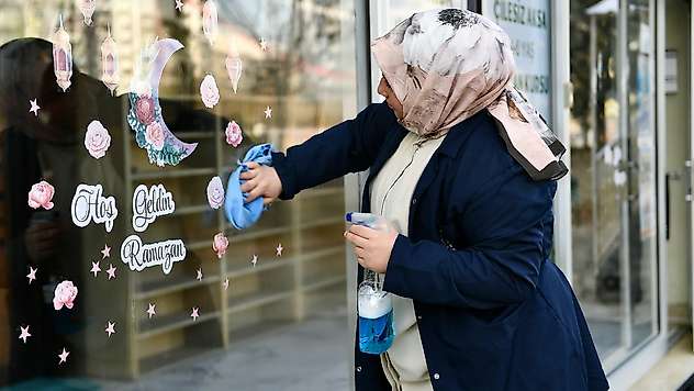 Yeşilyurt Belediyesi Ramazan'da Temizlik Seferberliği Başlattı