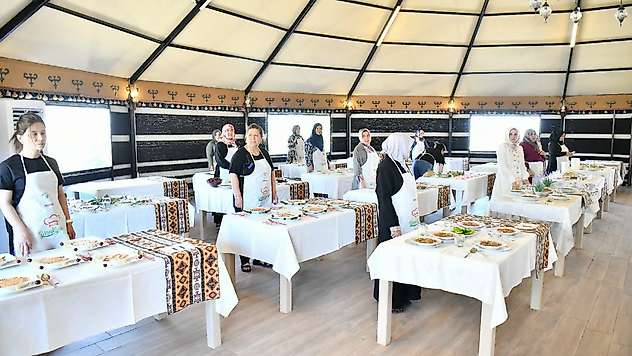 Yeşilyurt Festivali'nde Coğrafi İşaretli Kiraz Yaprağı Sarması Yarıştı
