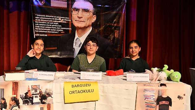 Yeşilyurt'ta Genç Fikirler Yarıştı: Münazara Finaline Büyük İlgi