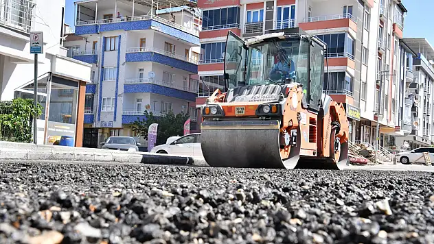 Yeşilyurt'ta Yollar Baştan Aşağı Yenileniyor! İlçede Büyük Dönüşüm