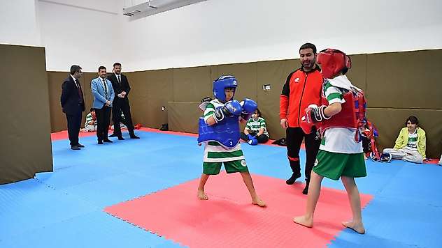 Yeşilyurt'tan Eğitime Dev Destek: İkizce'de Spor Salonu Yenilendi