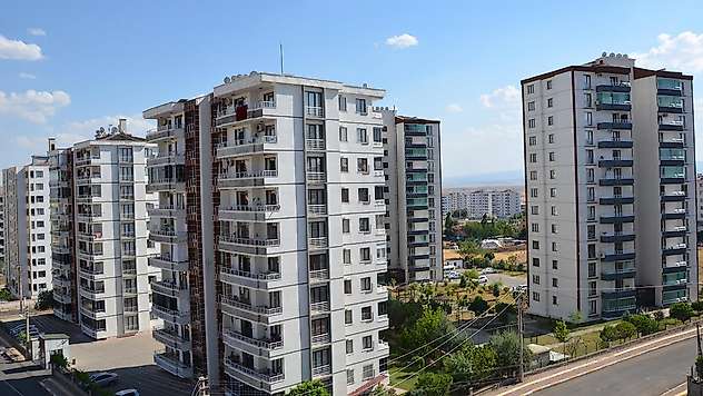 Yetkisiz emlakçılara ceza yağdı