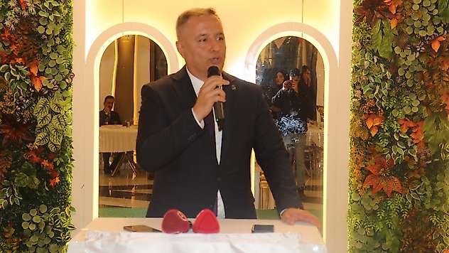 Yılmaz: 'İslam dünyasının sorunlarının çözümü İslam Birliği'nden geçiyor'