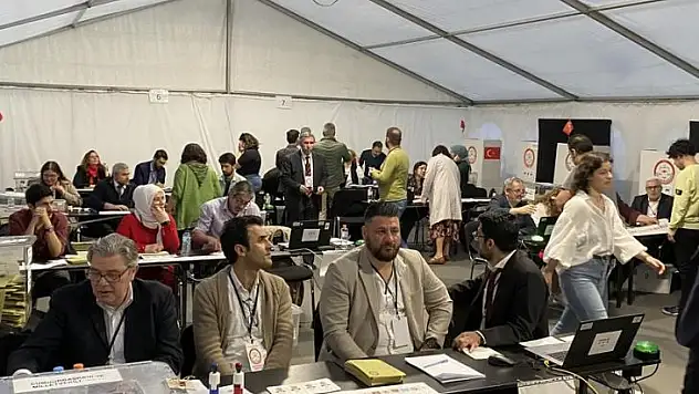 Yurtdışında oy verme işlemi sona erdi