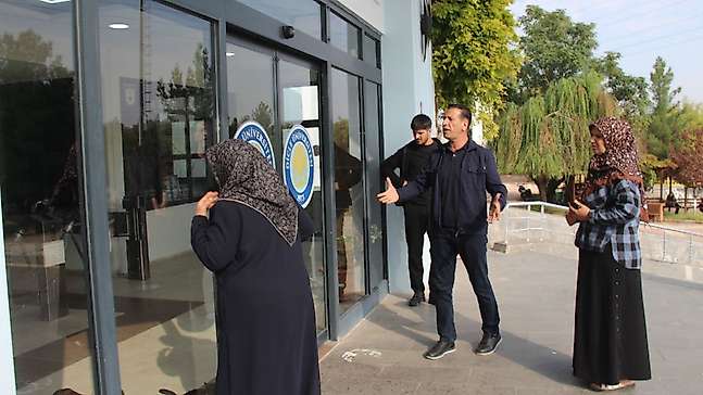 KPSS'ye geç kalan adaylar kapıdan döndü
