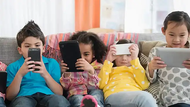 Uzmanlardan 15 Yaş Altı Sosyal Medya Yasağı Uyarısı