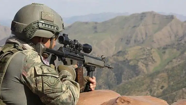 Hakkari'de 4 Terörist Etkisiz Hale Getirildi