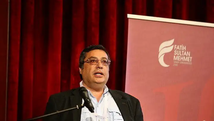 Sosyal medyadaki bilgi kirliliği virüsten daha tehlikeli