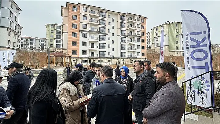 Uluslararası medya mensupları Malatya'da deprem bölgesi hakkında bilgilendirildi
