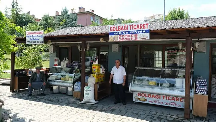 Yöresel Ürünler Pazarı'nda Faaliyete Başlayan Peynirci Esnaflarından Başkan Gürkan'a Teşekkür