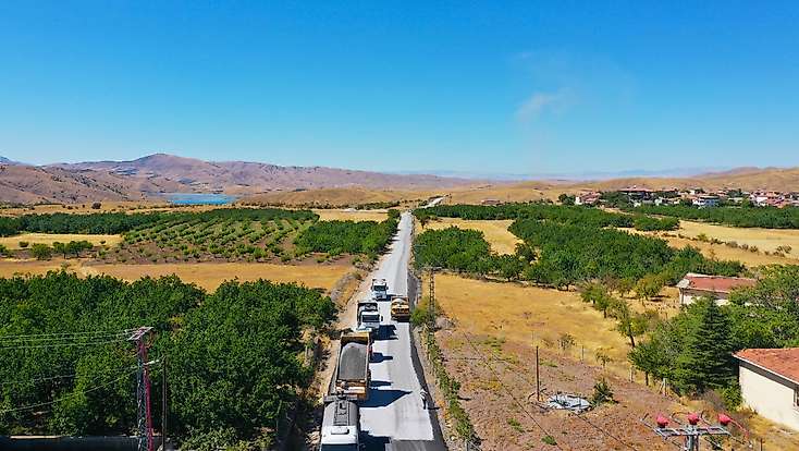 20 Kilometrelik Grup Yolunda Asfalt Çalışmaları Sürüyor