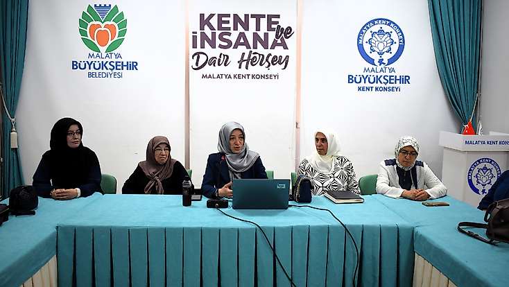 Kadın Meclisi’nde “Ailede İletişim” programı