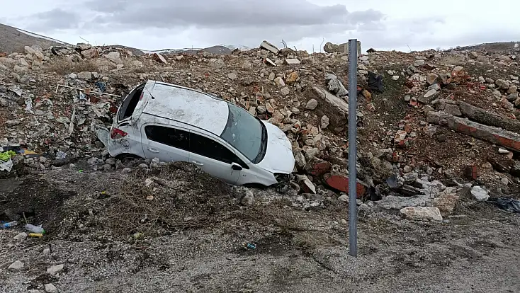 Malatya’da Otomobil Takla Attı: 5 Kişi Yaralandı