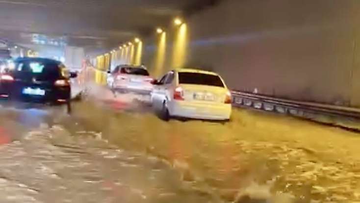 Malatya’da Sağanak Yağış Hayatı Felç Etti
