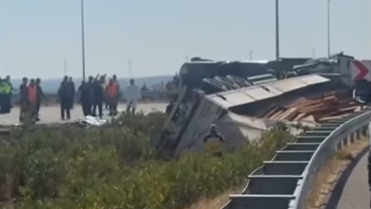 Manisa Akhisar’da otoyol faciası: 11 ölü, 27 yaralı