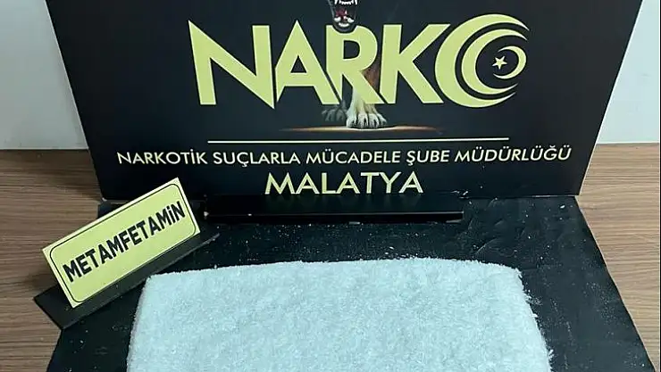 1 kilo 87 gr Metamfetamin ele geçirildi