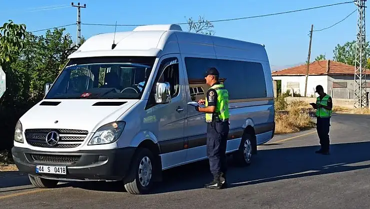 2022-2023 Eğitim Öğretim Yılı Açılış Günü, Okullarda Trafik Tedbirleri ve Okul Servis Araçlarının Kontrolü