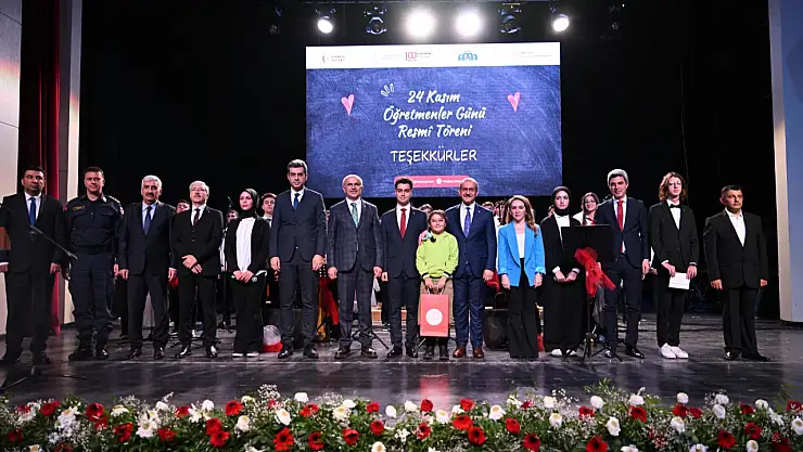 '24 Kasım Öğretmenler Günü' Kutlama Programı Düzenlendi