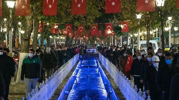 29 Ekim Cumhuriyet Bayramı Kortej Yürüyüşü