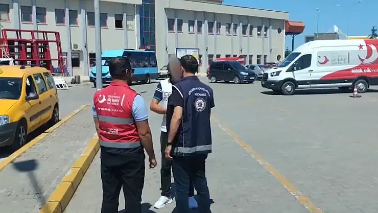 32 göçmen kaçakçısı ve 572 düzensiz göçmen yakalandı