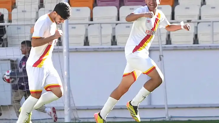 90+7'de Gelen Gol Maça Damga Vurdu! Sahada Gergin Anlar
