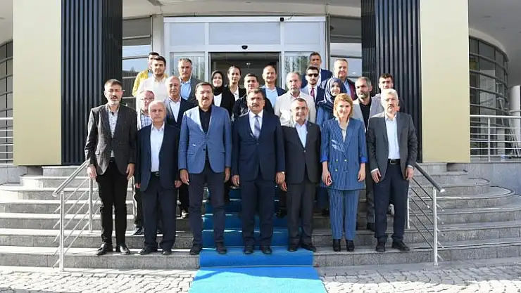 AK Parti Malatya Milletvekilleri düzenlene tören ile mazbatalarını aldılar.