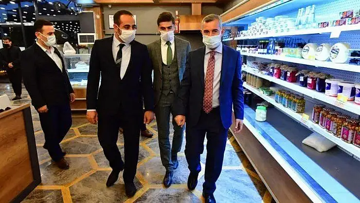 Ak Parti Yerel Yönetimler Gençlik Meclisi Bölge Koordinatörü Topaloğlu, Emanet Çarşıyı İnceledi
