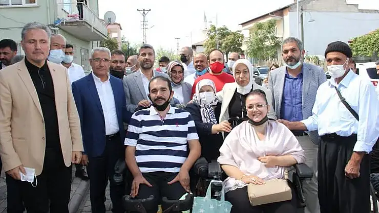 AK Partili Çalık: Biz icraat partisiyiz, laf partisi değiliz.