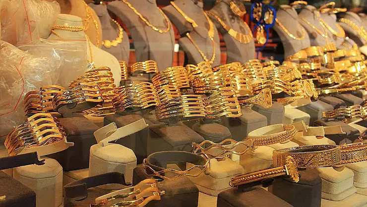 Altın 3 Haftanın Zirvesinde: Ons 4.126 Dolar, Gram 5.618 TL
