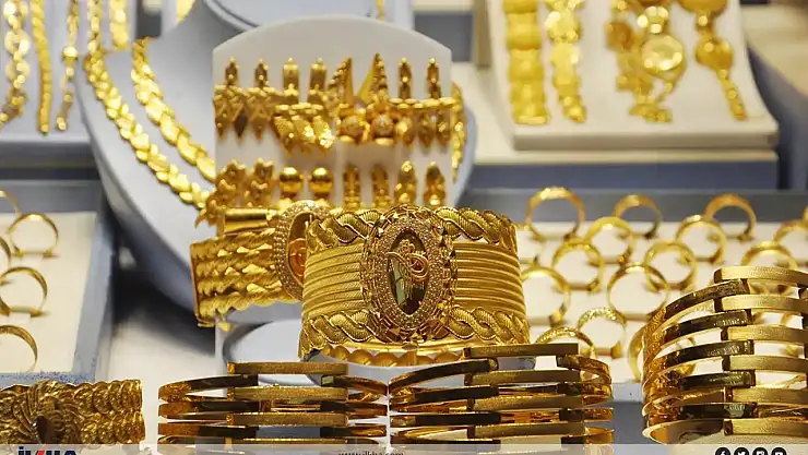 Altın fiyatları güne düşüşle başladı