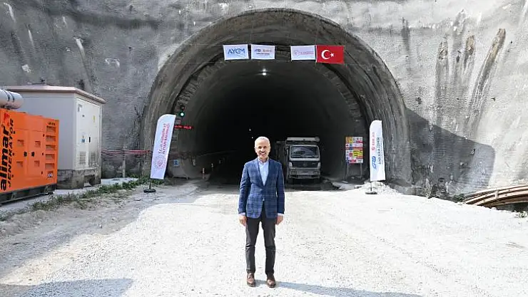 Ankara-İzmir Hızlı Tren Hattı 2027'de Hizmete Girecek