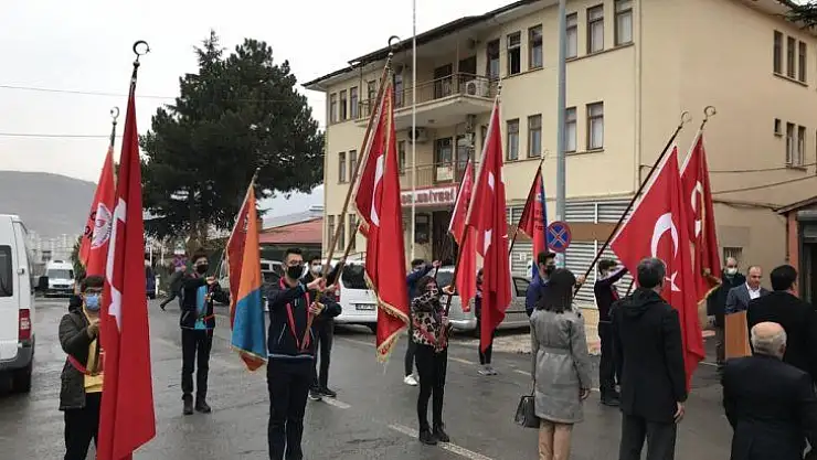 Arapgir'de '24 Kasım Öğretmenler Günü' dolayısıyla tören düzenlendi.