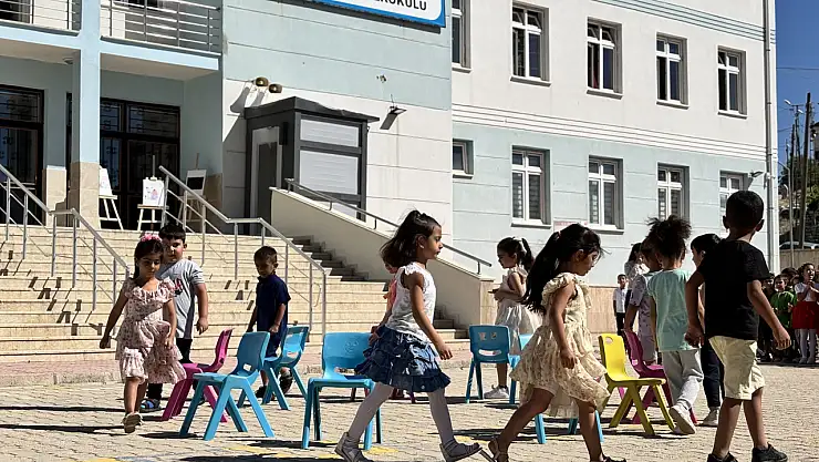 Arapgir'de İlköğretim Haftası Coşkuyla Kutlandı