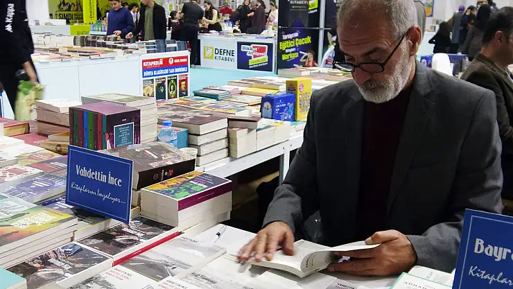 'Araştırmacı Yazar Vahdettin İnce: 'İslam Medeniyeti Dilden İnşa Edilir''