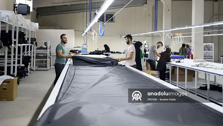 Arkadaşının tavsiyesiyle Muş'ta tekstil fabrikası kuran girişimci ihracatçı oldu