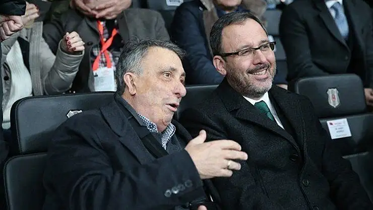 Bakan Kasapoğlu'ndan Ahmet Nur Çebi'ye 'Geçmiş Olsun' Telefonu