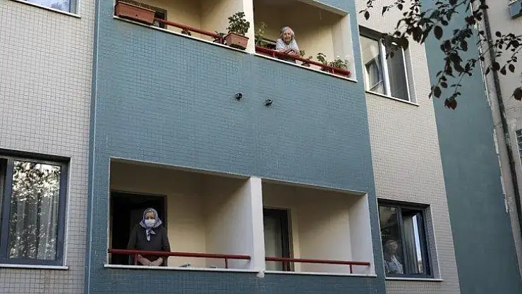 Bakan Selçuk: 'Salgın Döneminde, 89 Sosyal İzolasyon Merkezimizde 2.400 Engellimize ve Yaşlımıza Hizmet Verdik'