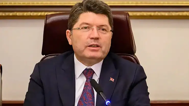 Bakan Tunç: Uludağ'daki otel yangınının tüm yönleriyle aydınlatılması için soruşturma hassasiyetle yürütülüyor