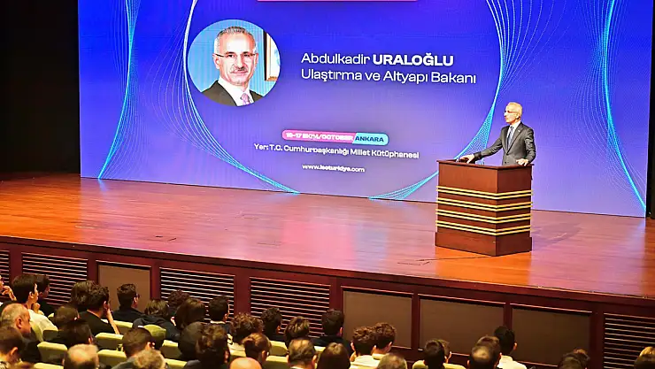 Bakan Uraloğlu: Sosyal medya tehdit alanı olmayacak