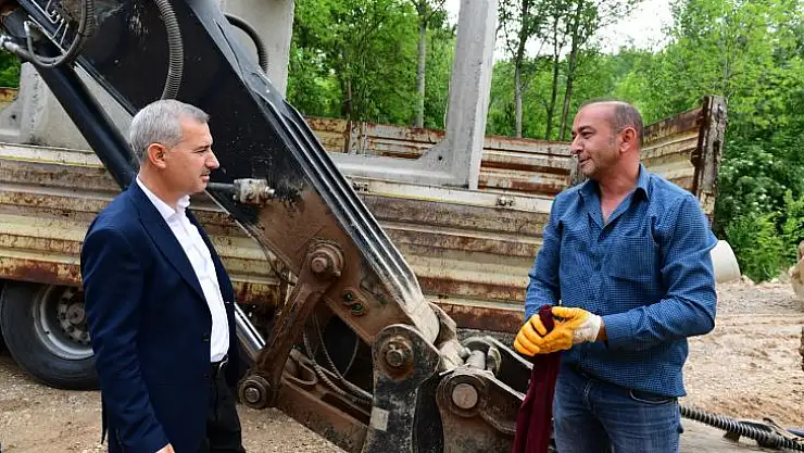 Başkan Çınar, Yakınca İle Mullakasım Arasındaki Dere Islah Ve Yol Yenileme Çalışmalarını İnceledi