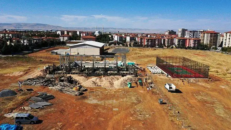 Başkan Çınar, Yakınca Spor Adası İçerisindeki Spor Yatırımlarını İnceledi