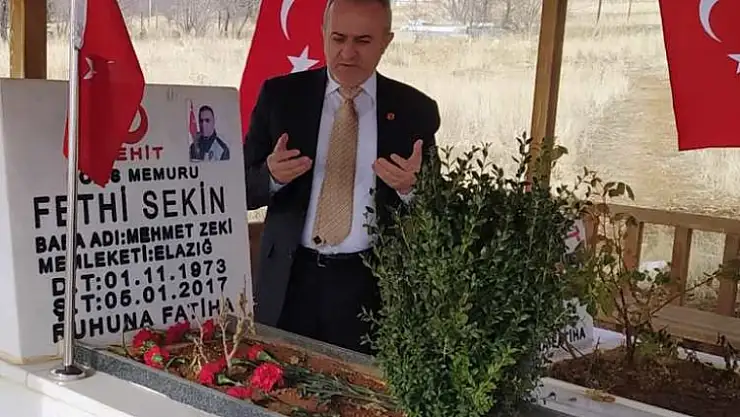 Başkan Dağ, Şehit Fethi SEKİN 'in Kabrini Ziyaret Etti