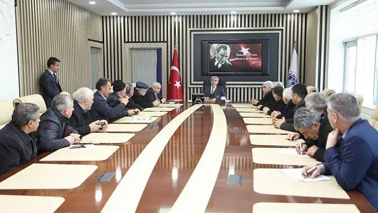Başkan Güder Depremden Zarar Gören Mahallelerin Muhtarlarını Dinledi