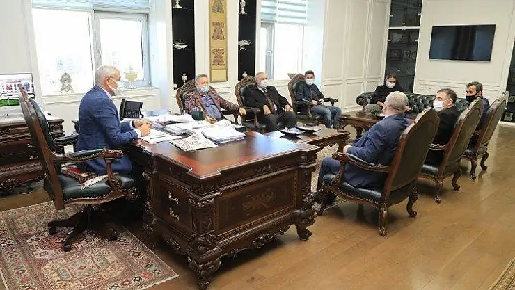 Başkan Güder: 'Gazeteciliğin Kutsal Bir Misyonu Vardır'