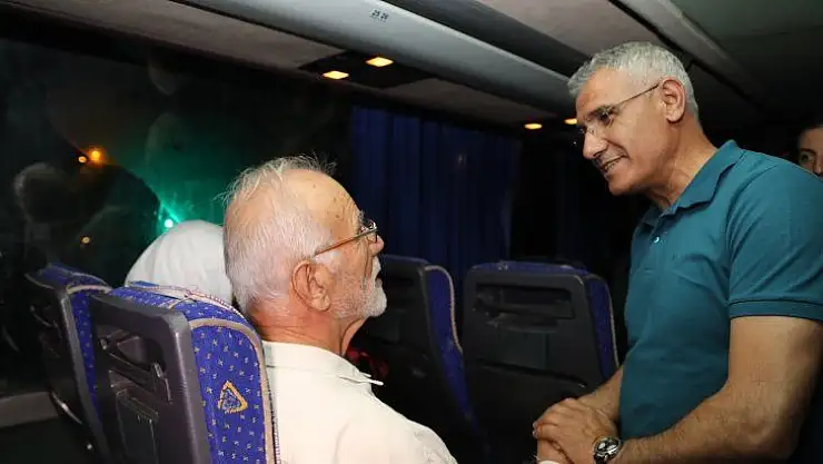 Başkan Güder Hacı Adaylarından Dua İstedi