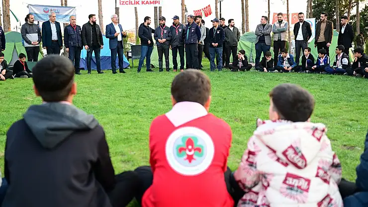 Başkan Güder İzcilerin Kampına Katıldı