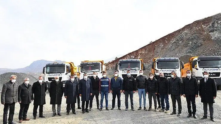 Başkan Gürkan Asfalt şantiyesini ziyaret etti