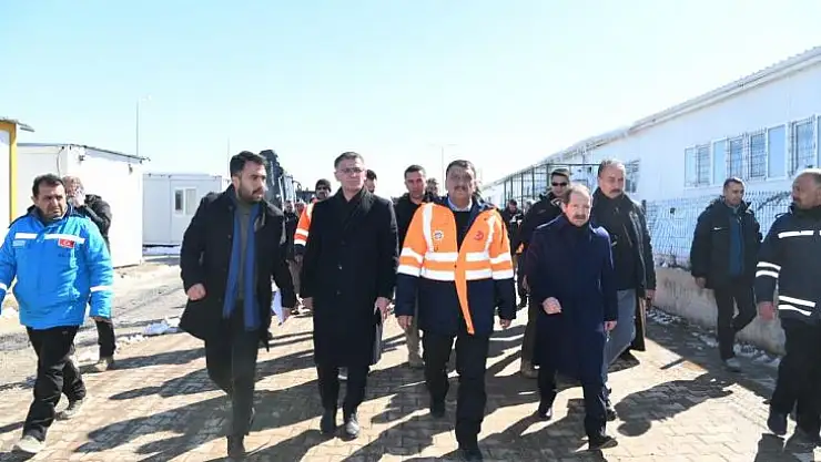 Başkan Gürkan Beydağı Konteyner Kent Alanını ziyaret etti