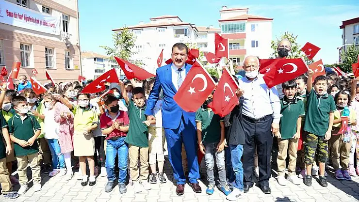 Başkan Gürkan'dan İlköğretim Haftası Mesajı