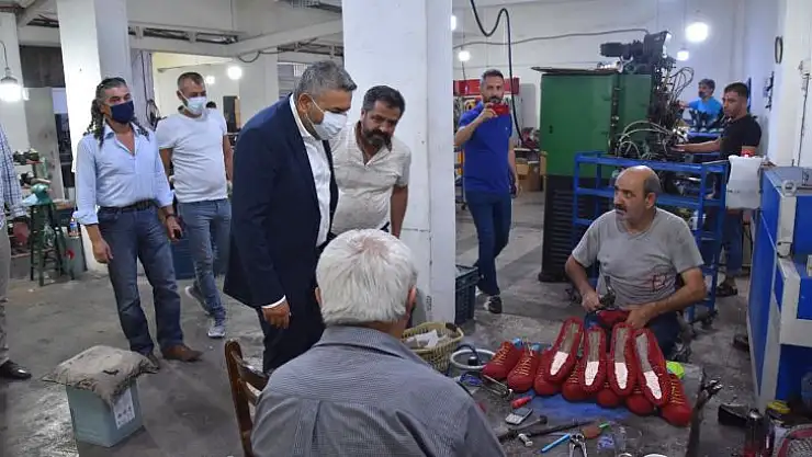 Başkan Sadıkoğlu: 'Küçük ölçekli firmaların büyümesinin önünü açtık'